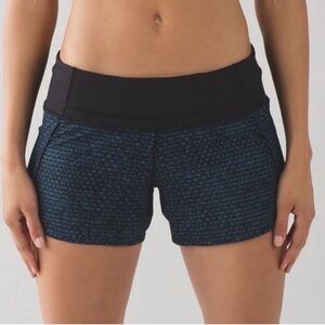 Lululemon Run Times Short Sz 8 (4”)